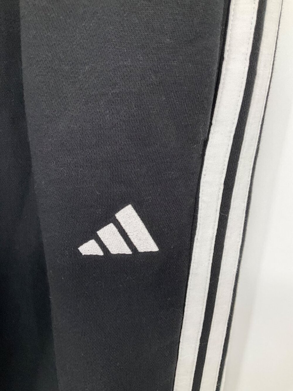 Adidas Essentials 3-Stripes Fleece Loose-Fit Sweatpants, Size Small Black/White - Picture 3 of 8